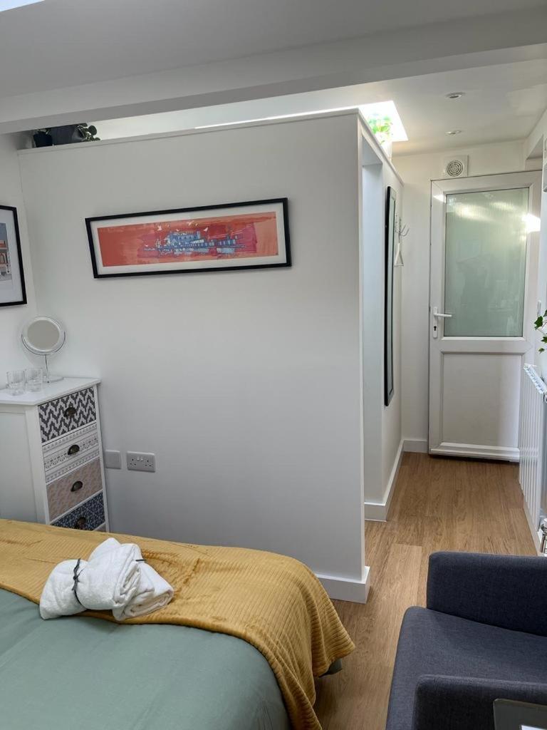 Central Ensuite Guest Unit With Ac And Free On-Street Parking Hove Exterior foto