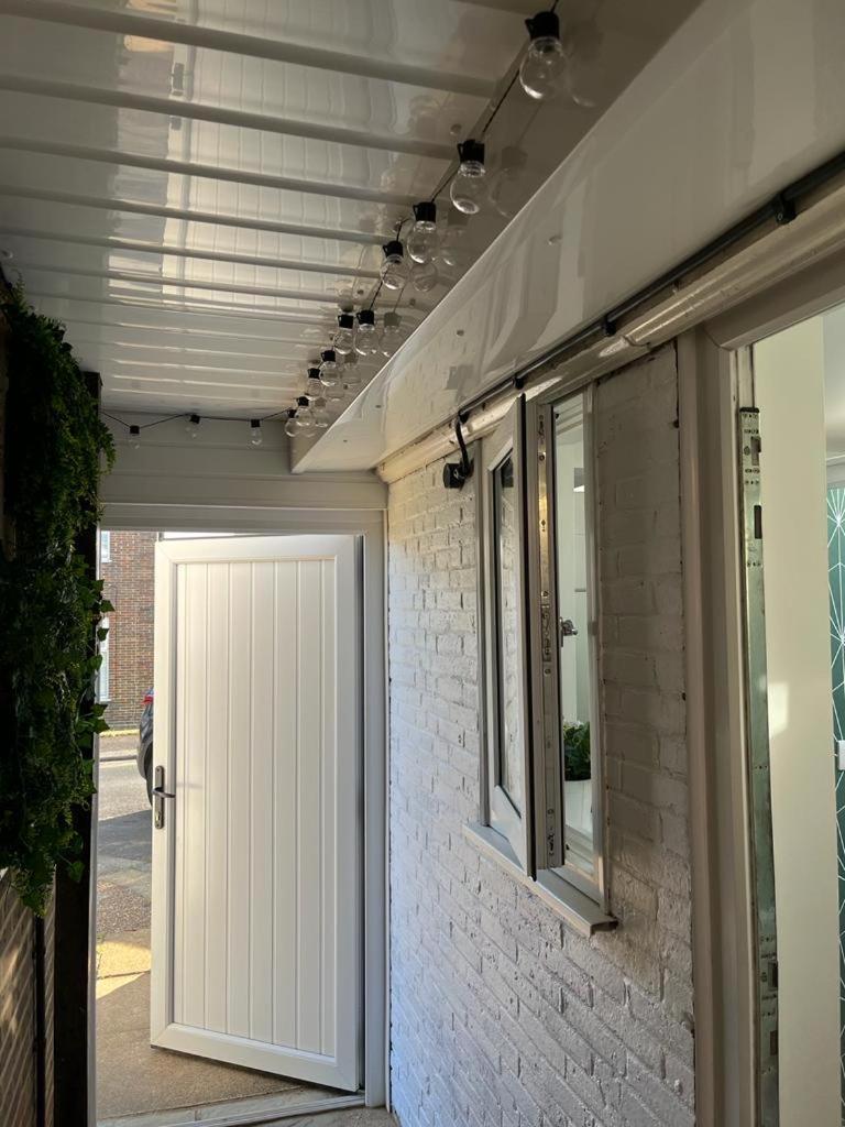 Central Ensuite Guest Unit With Ac And Free On-Street Parking Hove Exterior foto